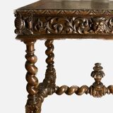 Table style Louis 13 en bois massif