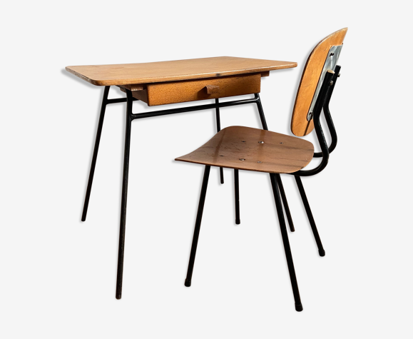 Bureau et chaise maternelle