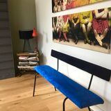 Bench lined