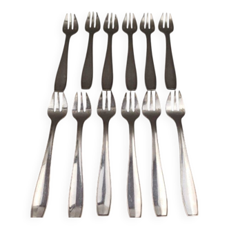 Christofle Atlas - 12 silver plated oyster forks in very good condition