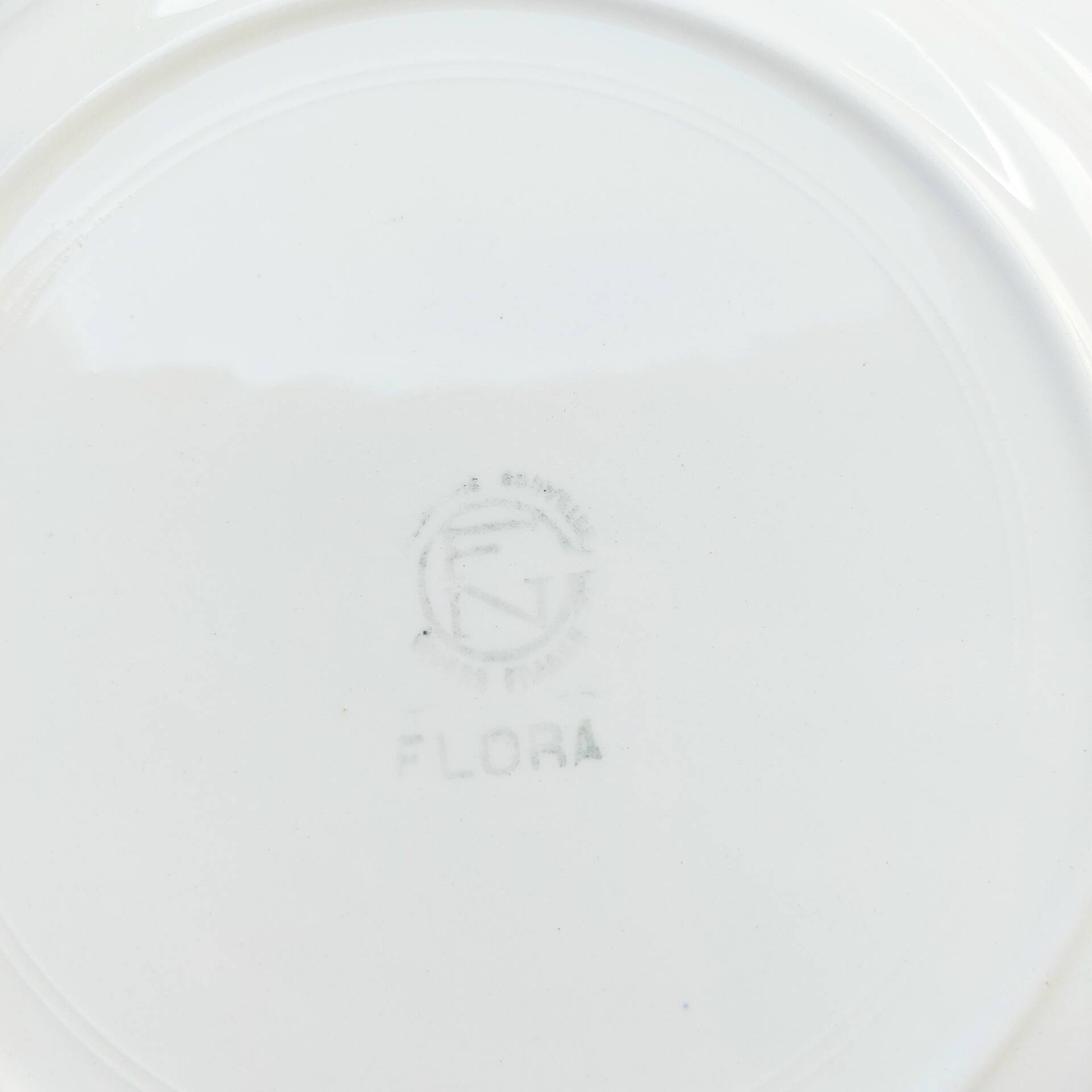Flat plates Givors Faïencerie Nouvelle Flora