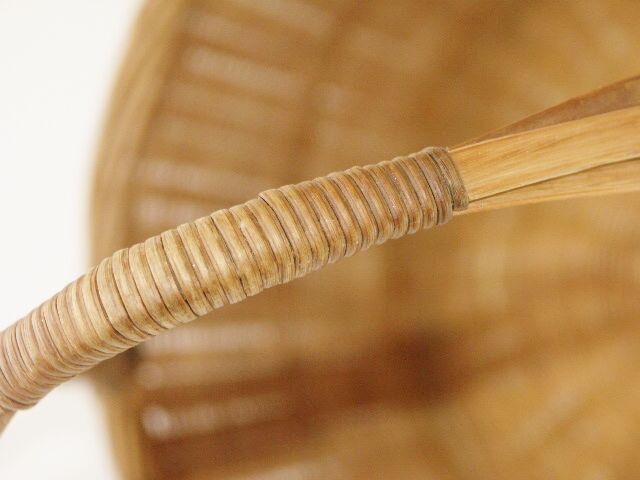 Vintage rattan fruit basket 70