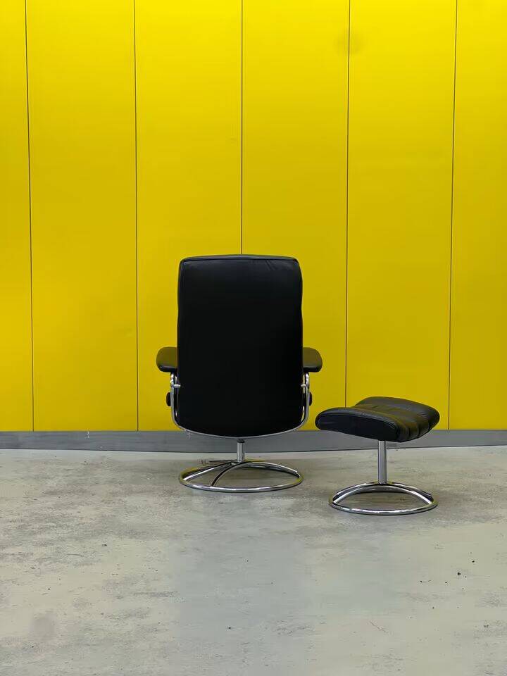 Ekornes Stressless Chair with Ottoman - Chrome Frame (1970s)