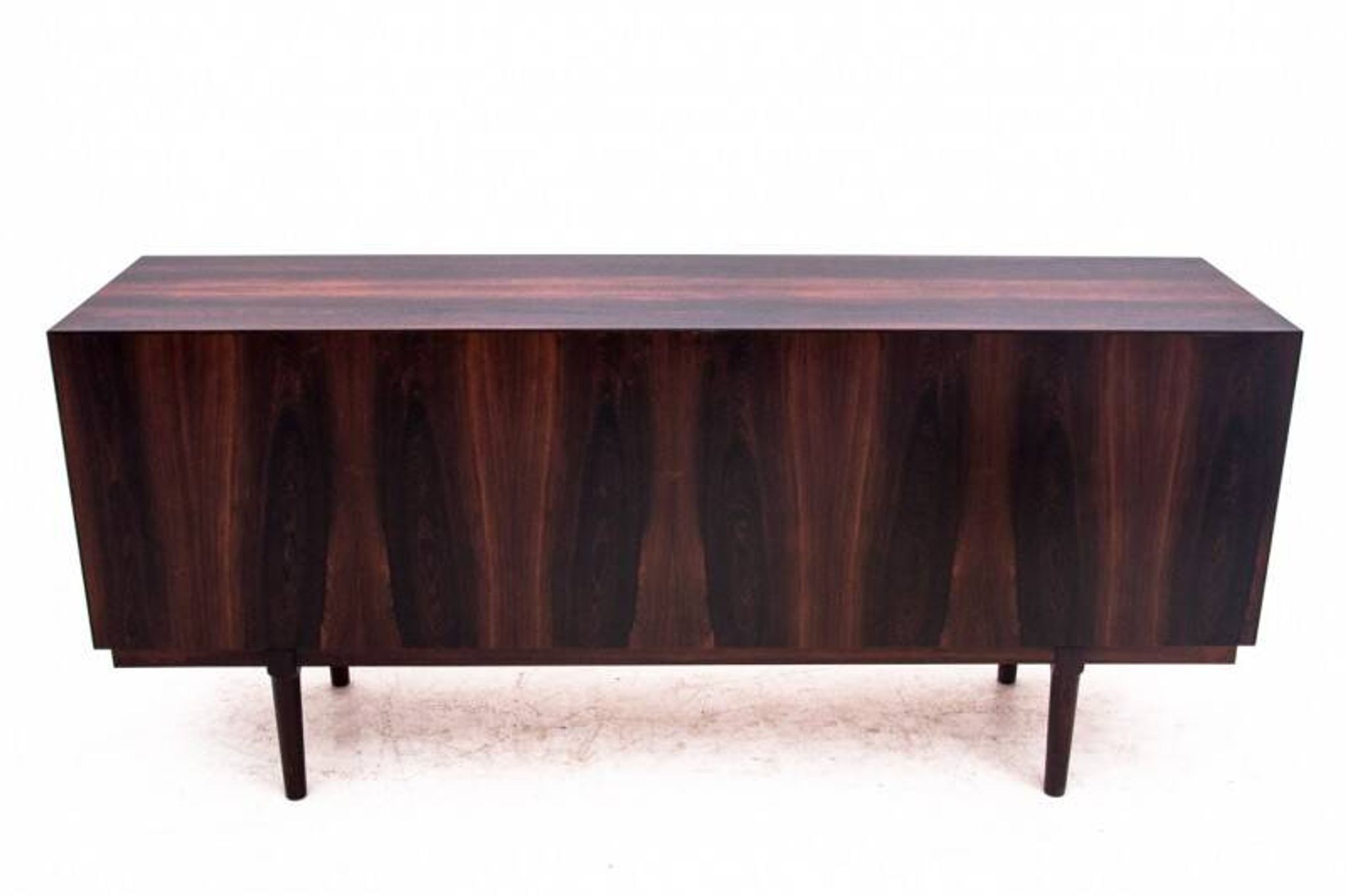 Commode en palissandre, Danemark, années 1960. Après rénovation.