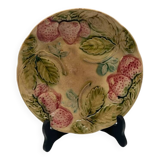 Slip plate with strawberry decoration