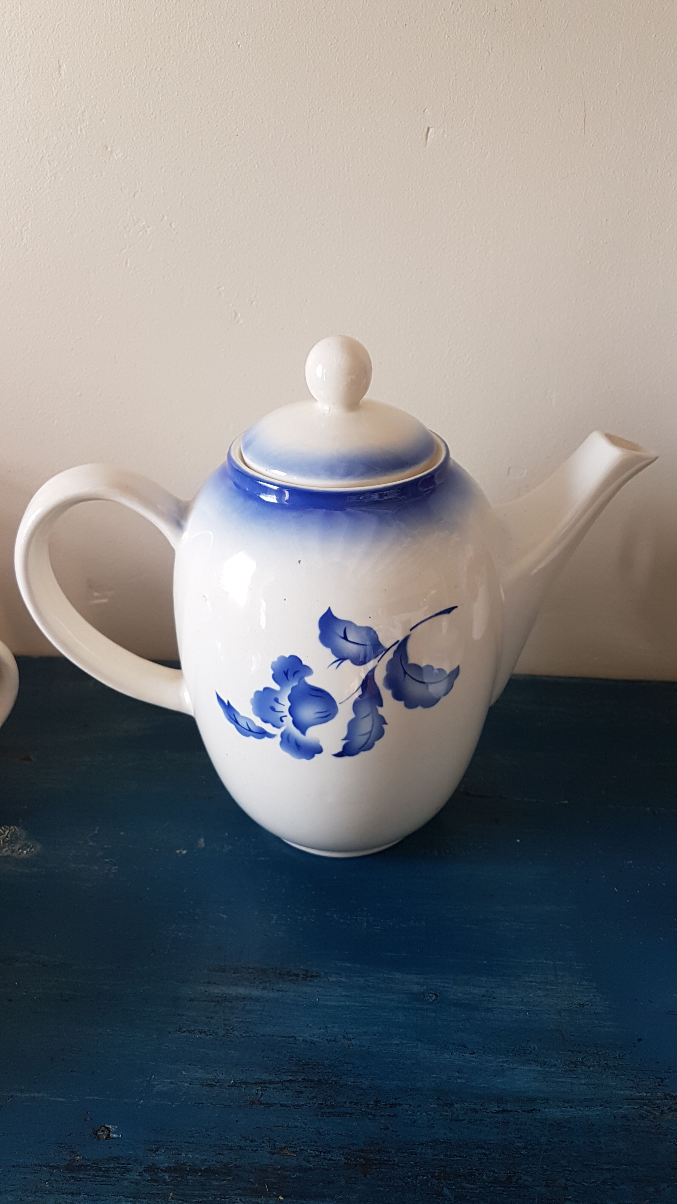 Flower decorated earthenware coffee service