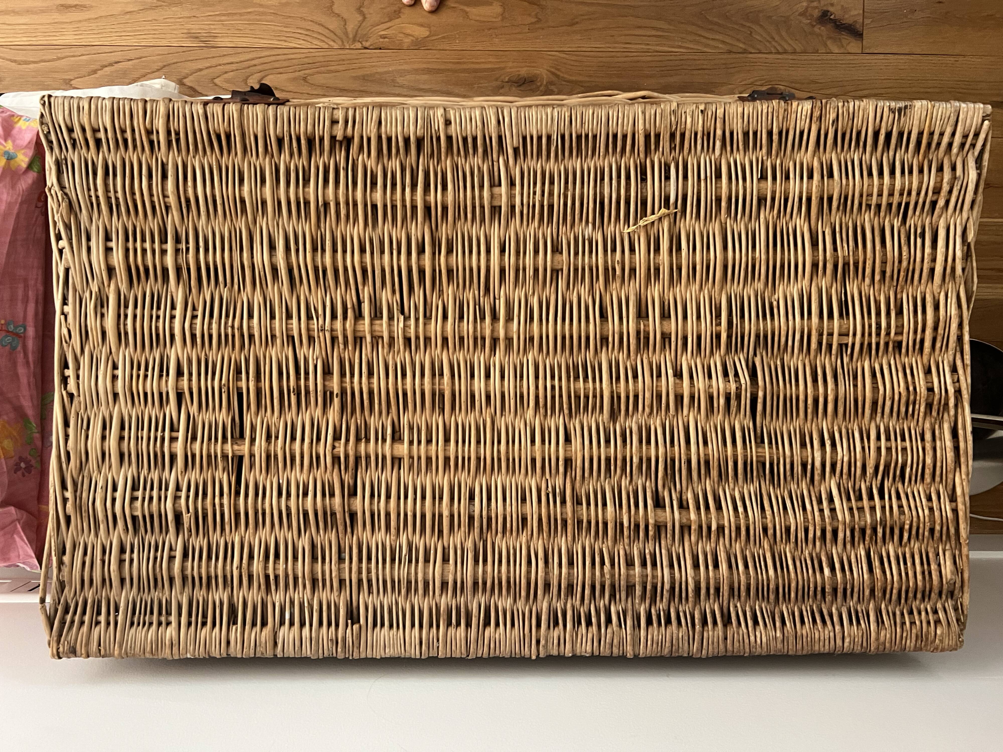 malle en rotin année 30 ou 50