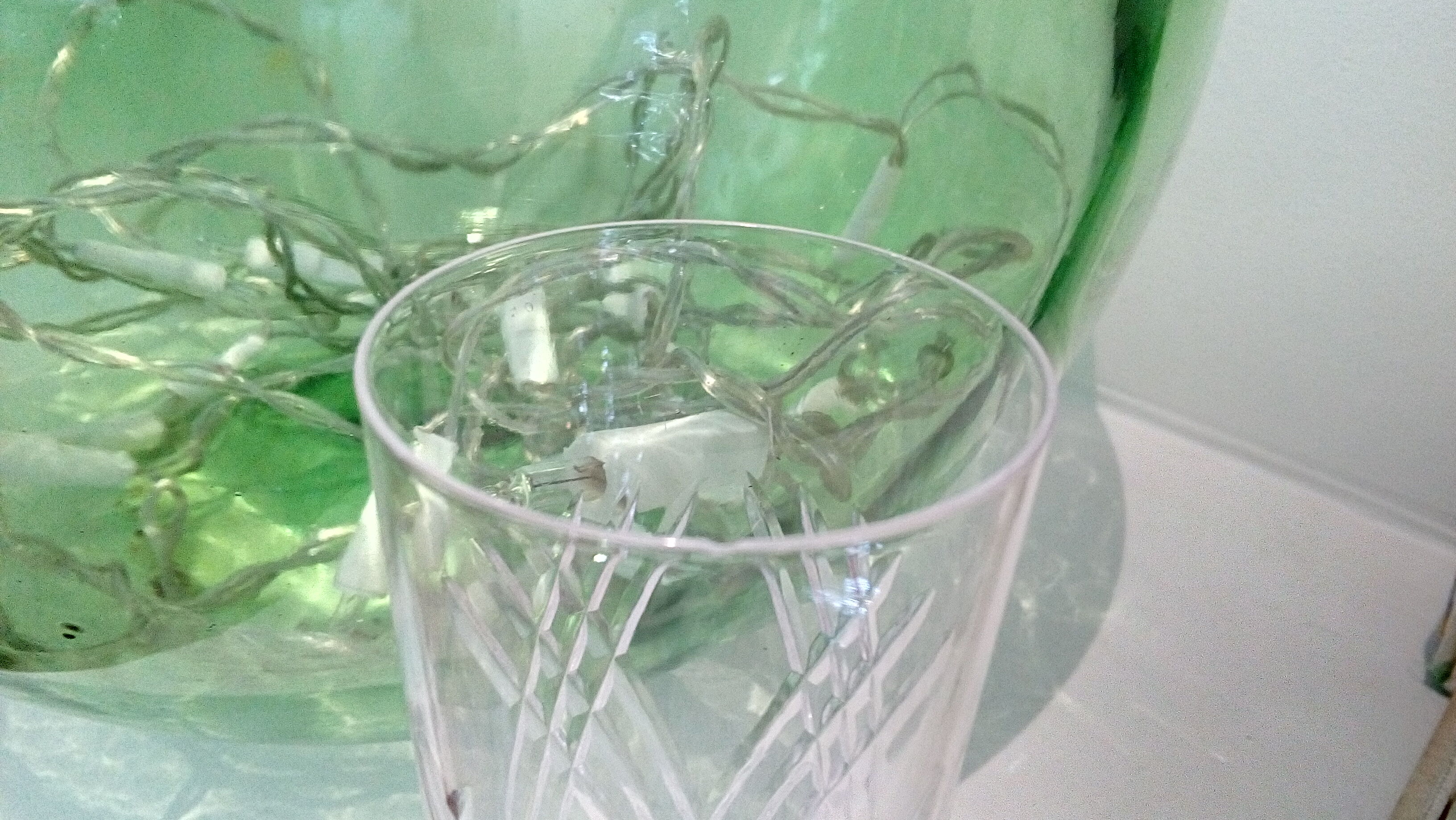 Set of 8 cut crystal glasses
