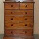 Paire de commodes vintage en acajou flammé