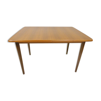 Scandinavian teak expandable table