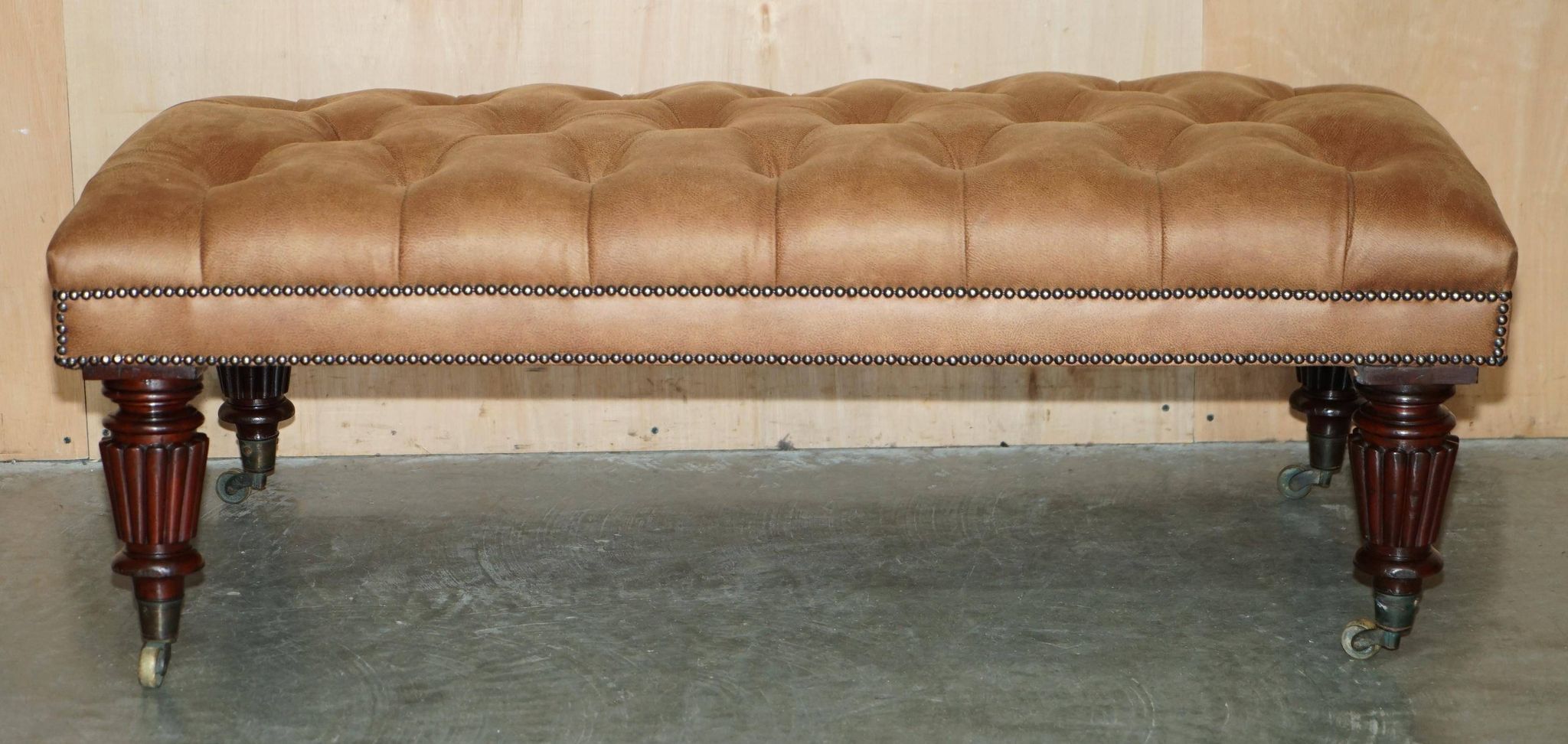 Chesterfield XXL leather sofa hand-dyed