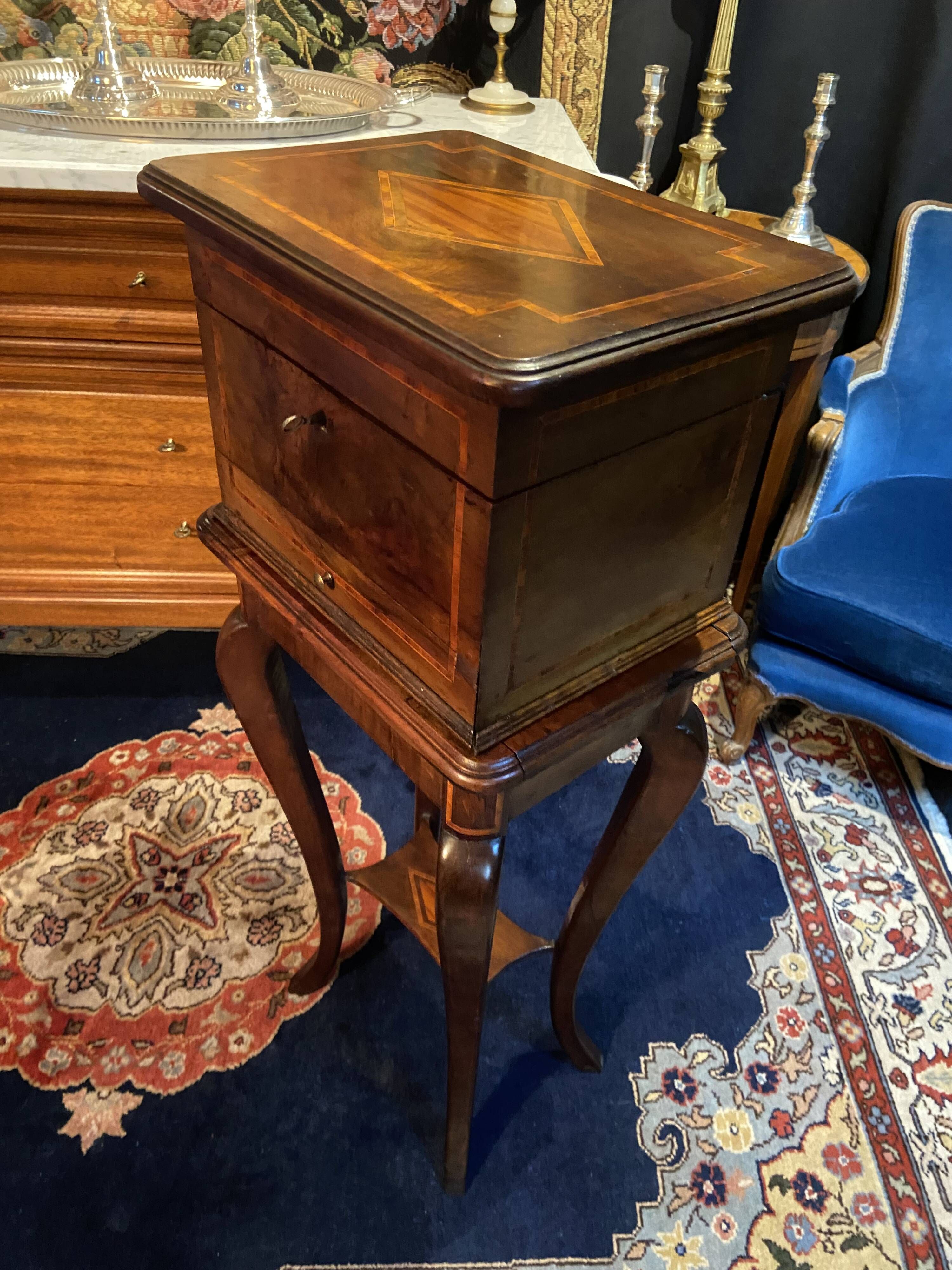 Walnut jewelry cabinet with marquetry decoration, early 19th century, Restoration