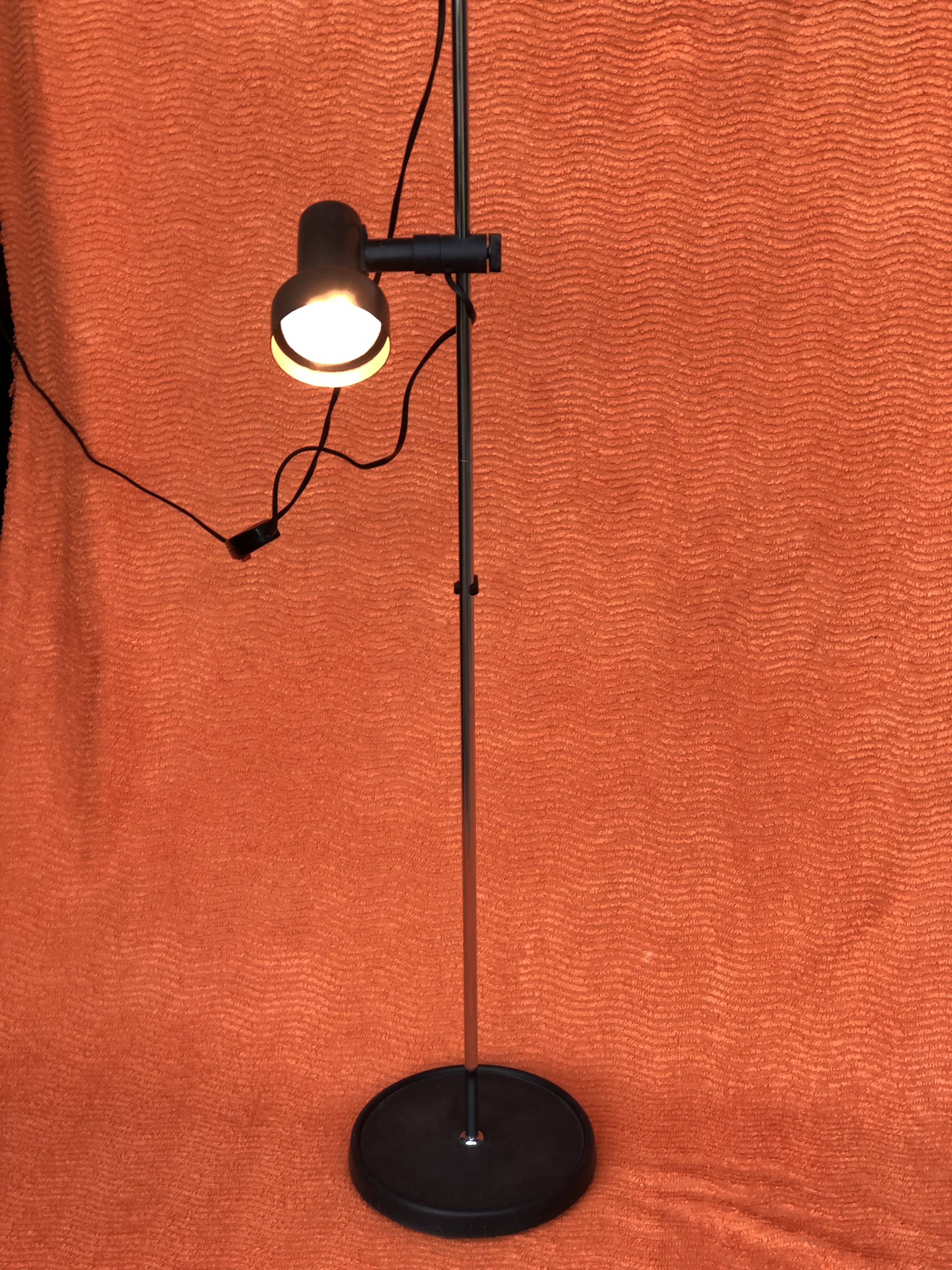 Vintage floor lamp/lighting ramp 1970