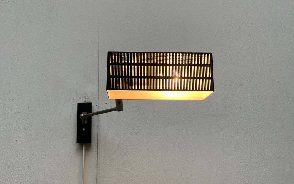 Mid-century German minimalist wall lamp model Flamingo by BUR, Bünte & Remmler Leuchten, 1960s.
