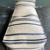 Deck chair in the shape of a Flamingo pouf with treated straw covering