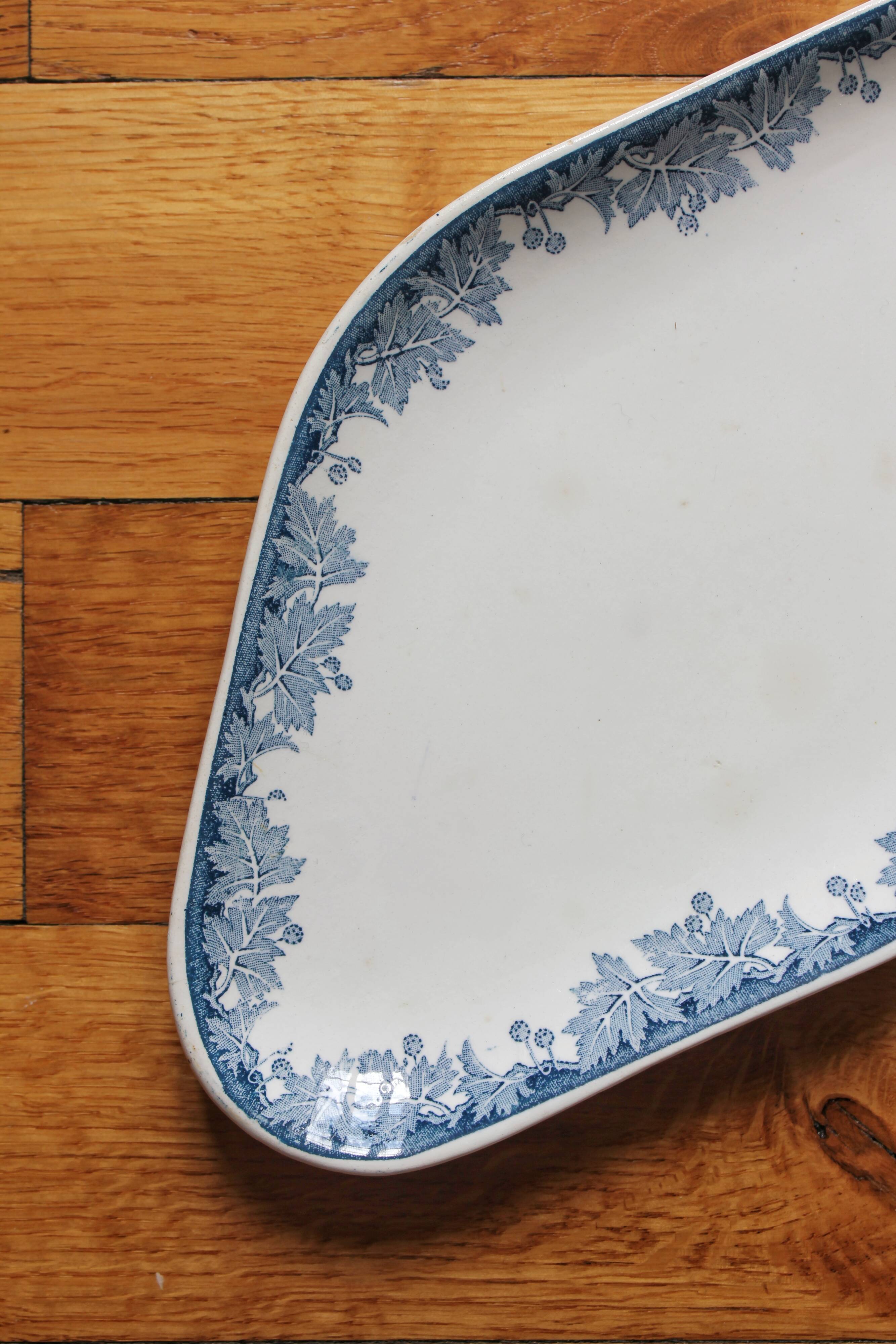 Iron clay dish "Platane" model Saint Amand and Hamage early 20th century