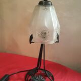 Wrought iron lamp and its opaque molded glass 1900 has 30 art deco electricity to the standard