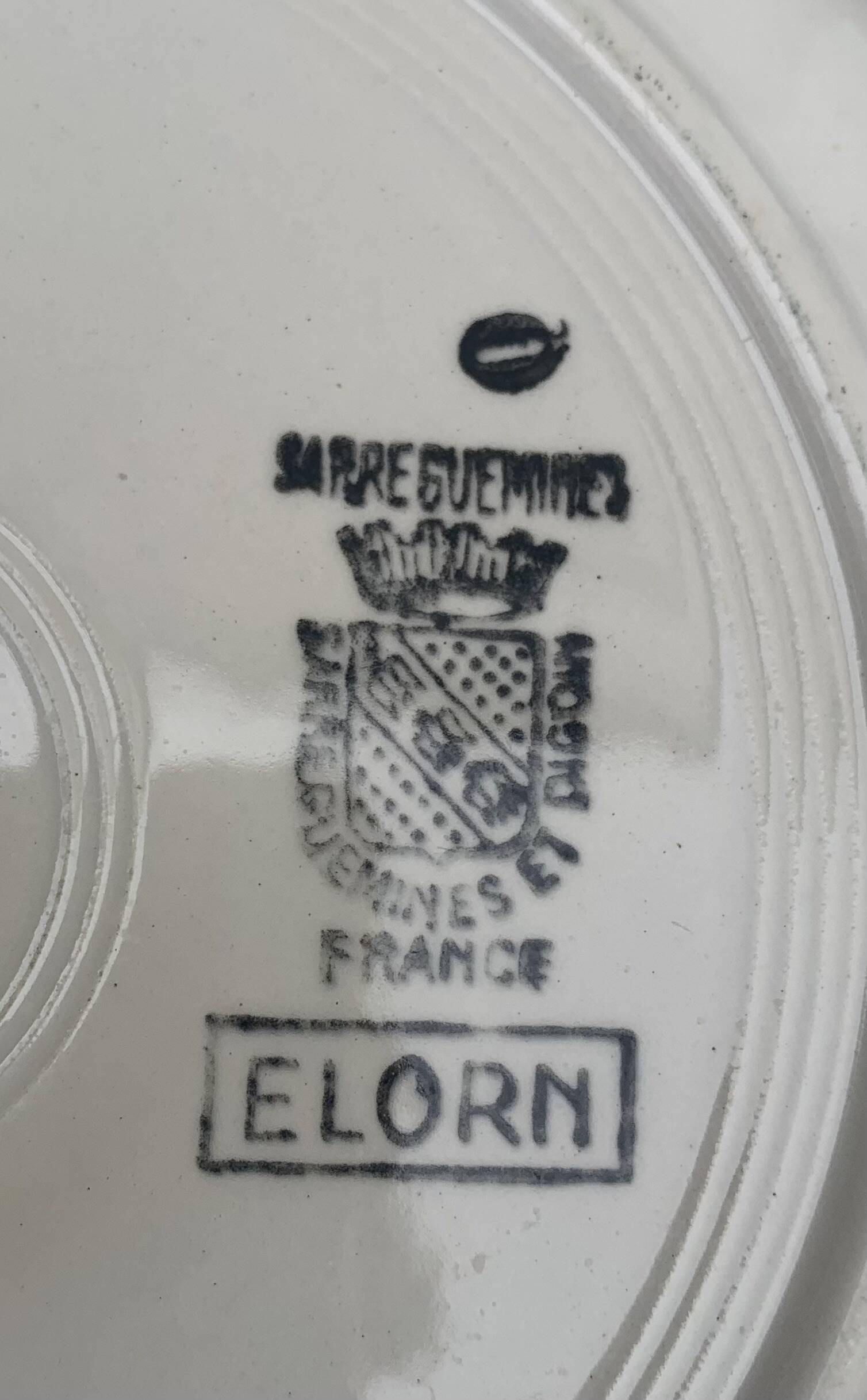 Soup tureen, Elorn model, Digoin and Sarreguemines, France, carnation motifs