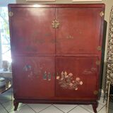 Asian wardrobe in red lacquer Thanh Le