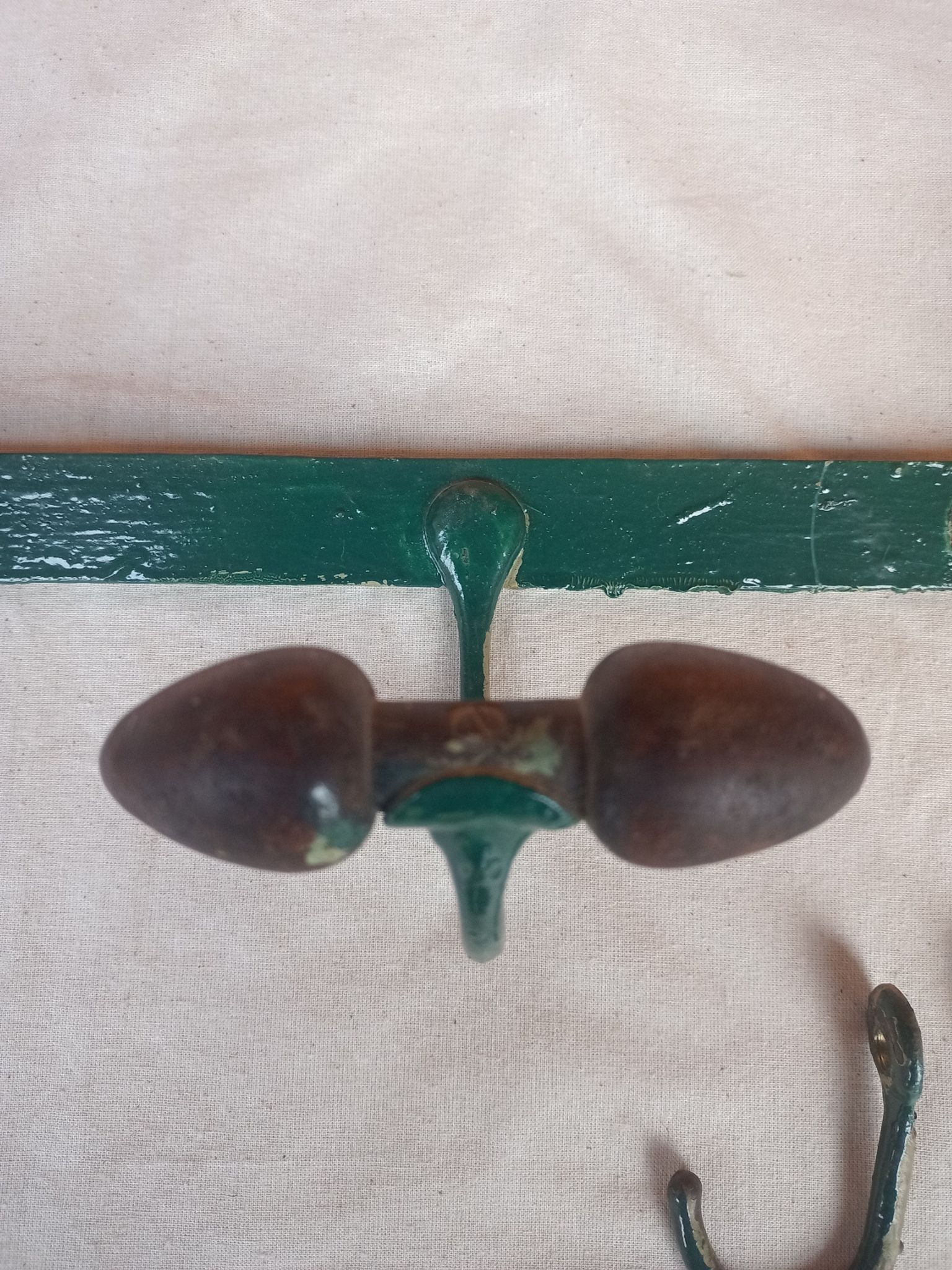 Wall coat rack in metal and old wood