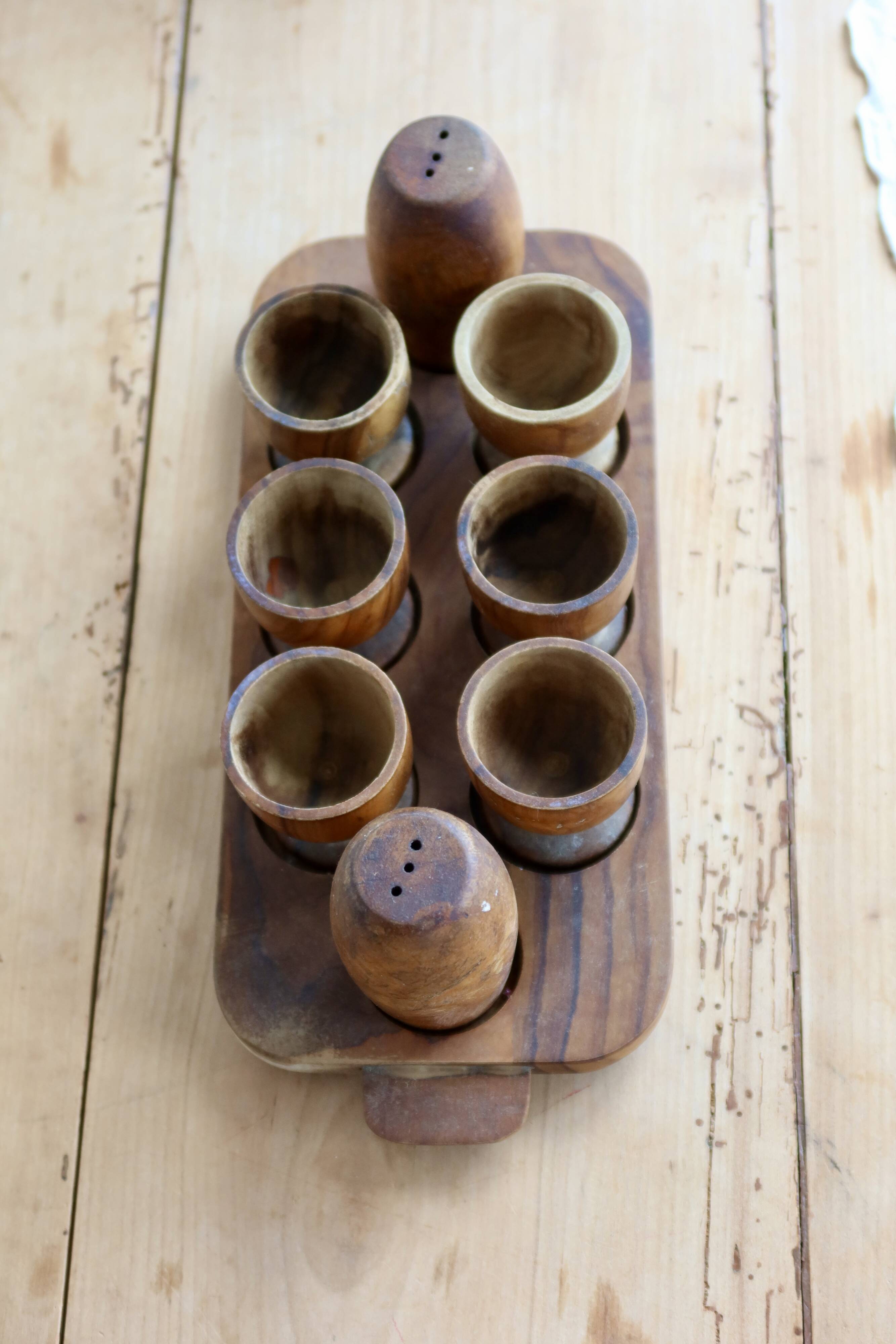 Service à œufs vintage en bois - 6 coquetiers