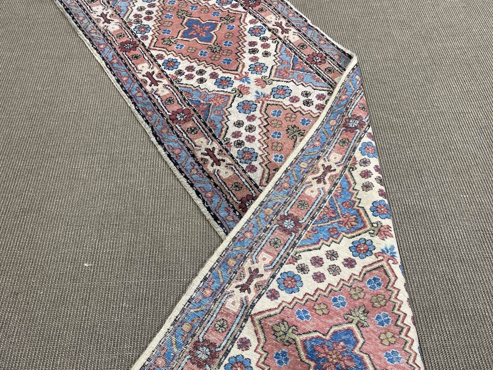 Tapis iranien en laine fait main - 3m30x70cm