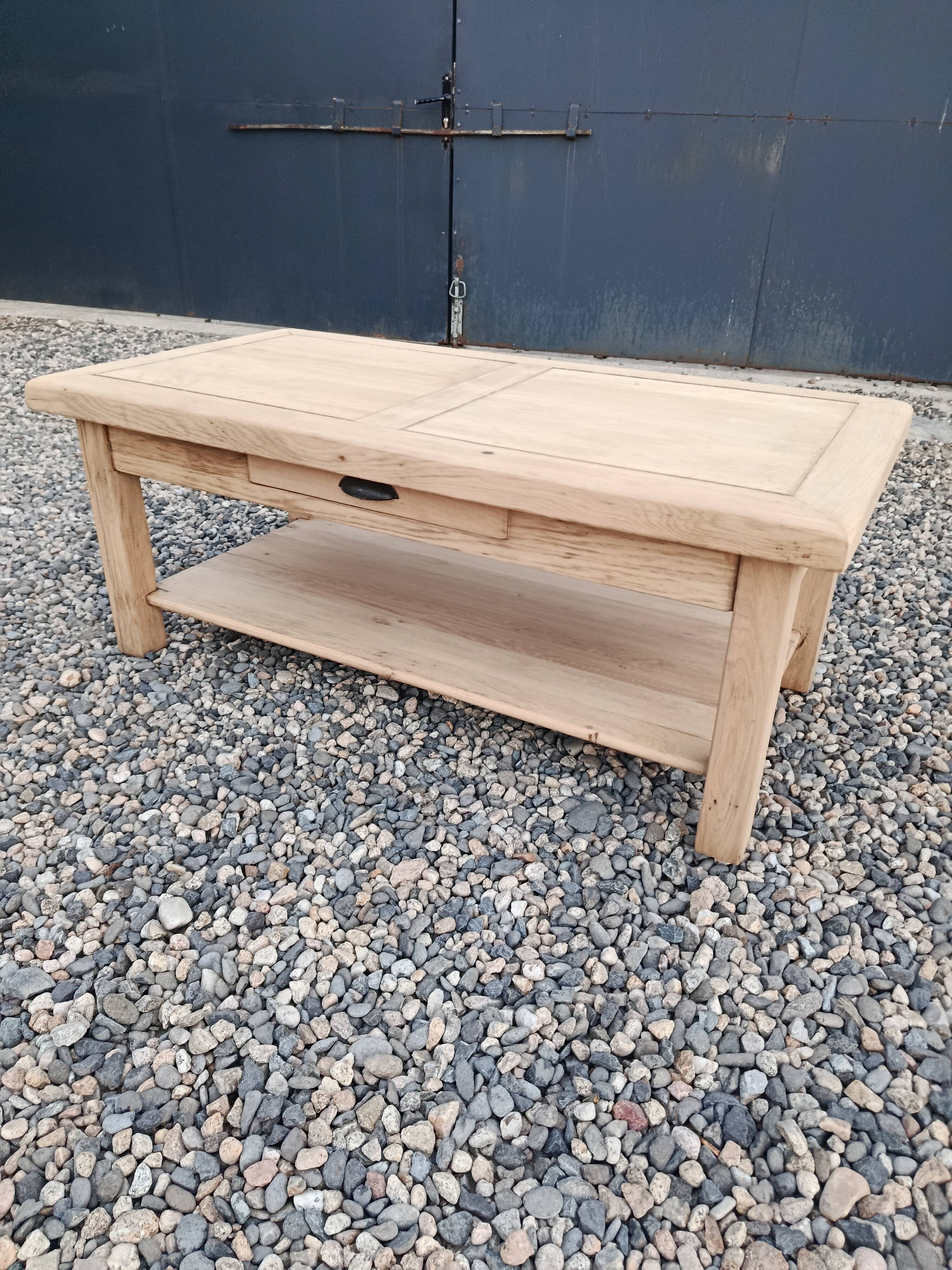 Table basse chêne massif