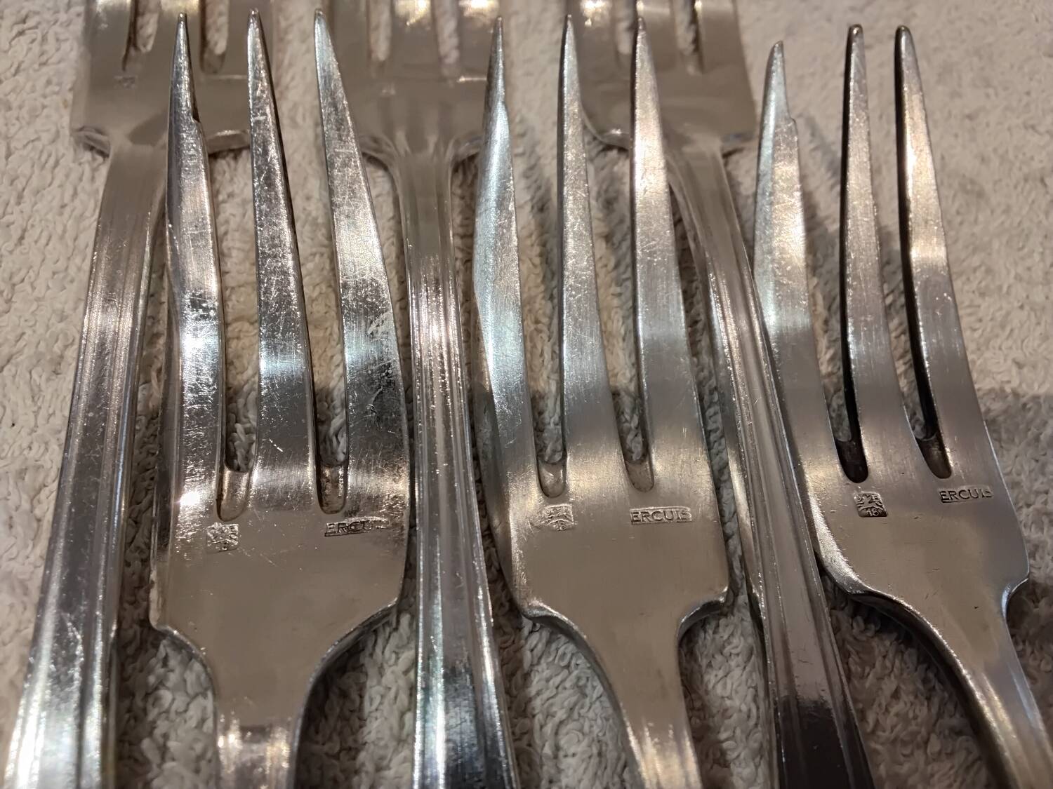 6 silver-plated cake forks by the silversmith Ercuis Medici