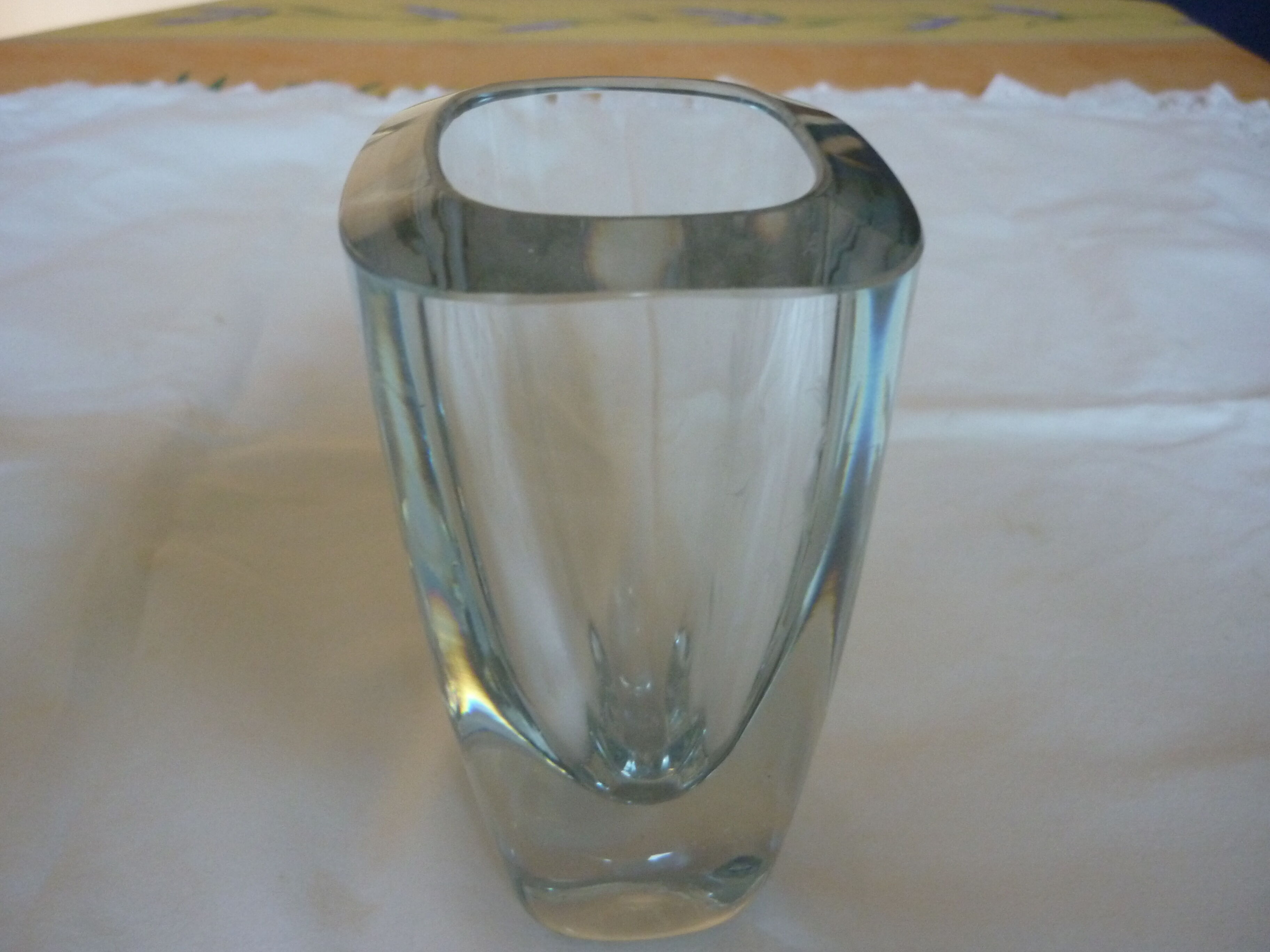 Crystal vase bluish Scandinavian burning birds