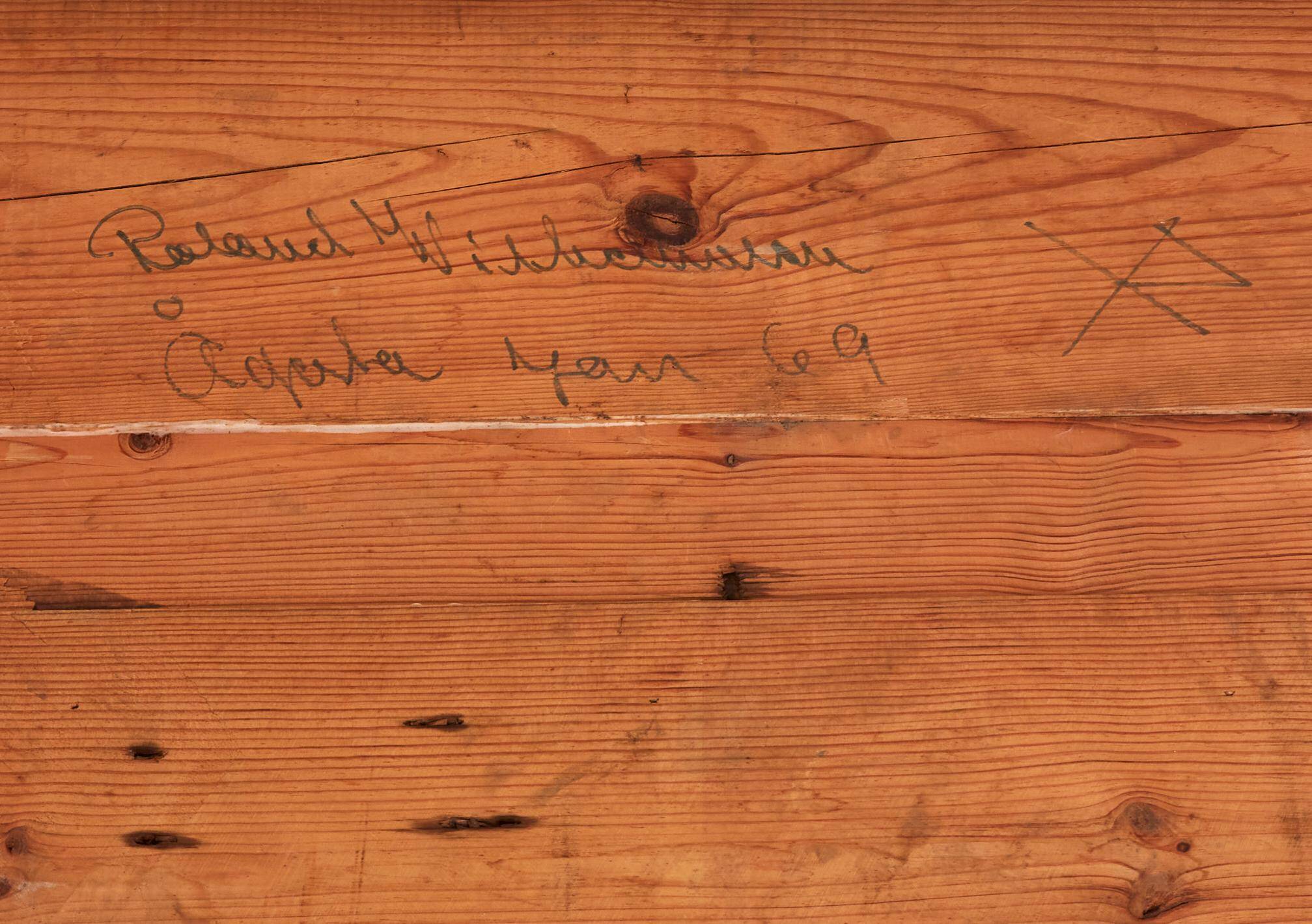 Rectangular pine coffee table from the mid-century by Roland Wilhelmsson, Ågasta, 1969.