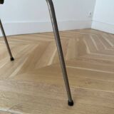 3 chaises Arne Jacobsen série 7