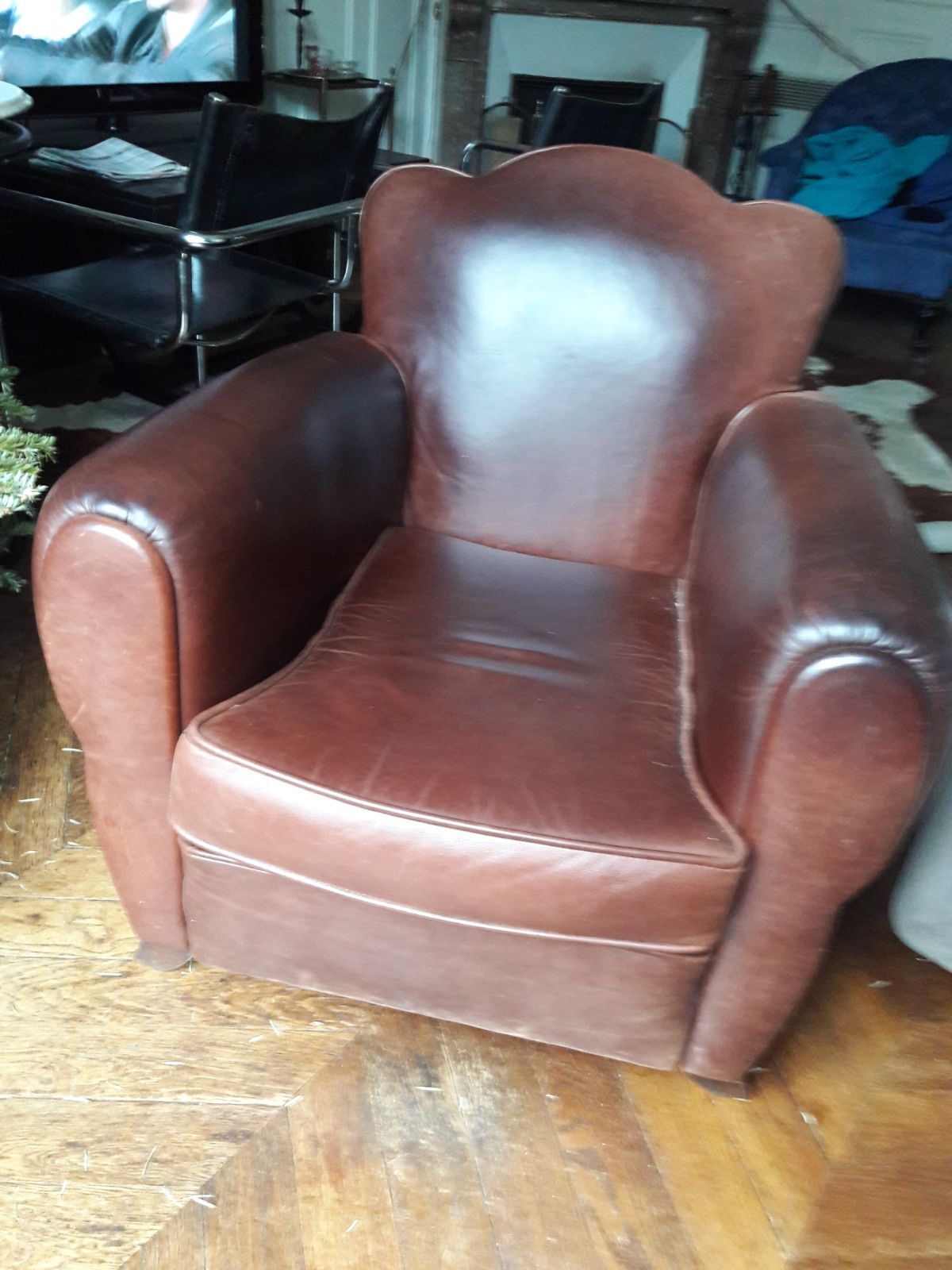 Art deco leather club Chair
