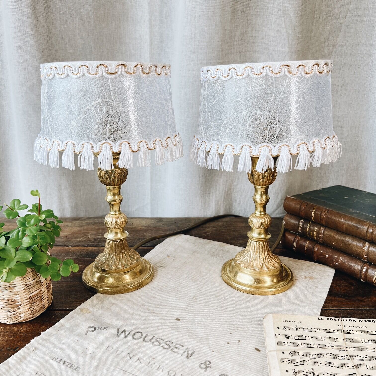 Duo de lampes romantiques en bronze