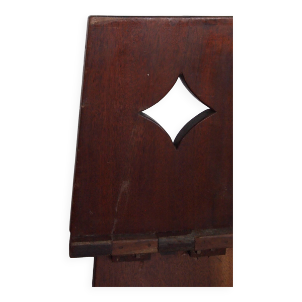 Chaises brutalistes