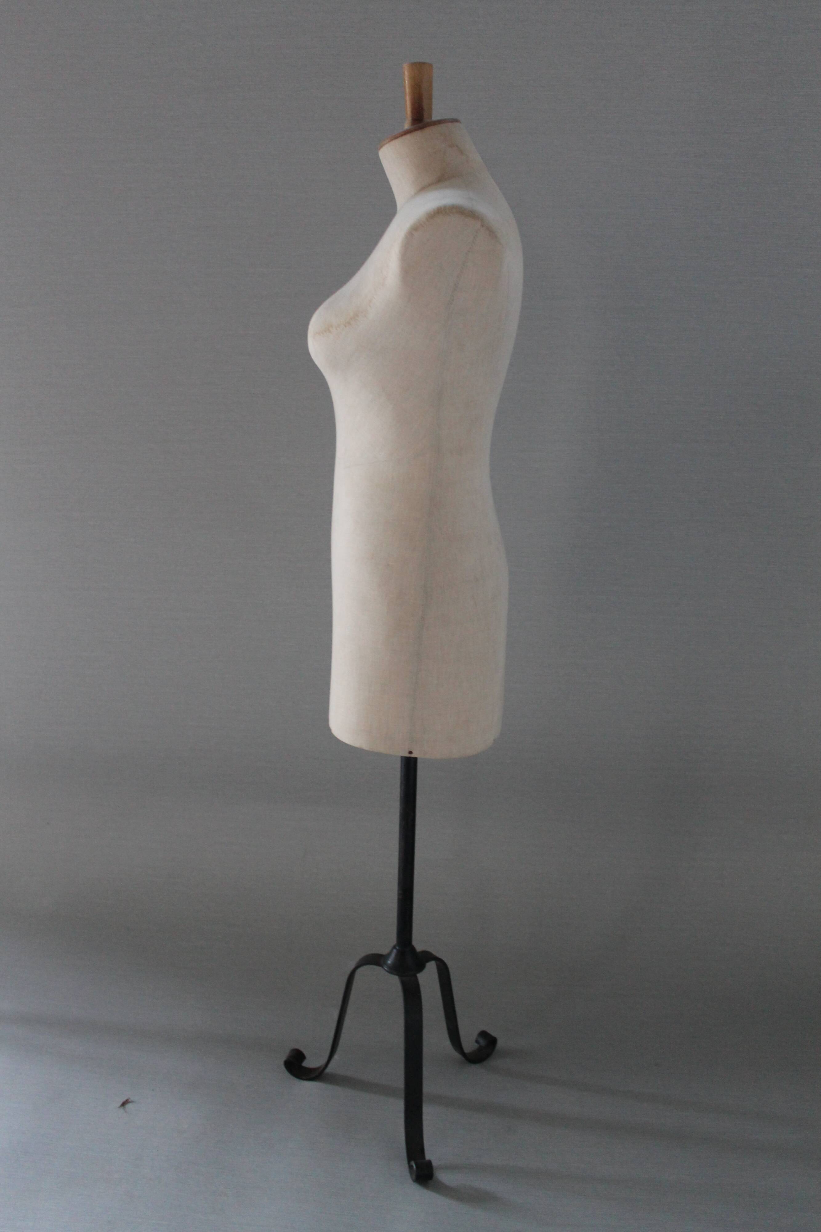 Woman couture mannequin-bust - early 20th century