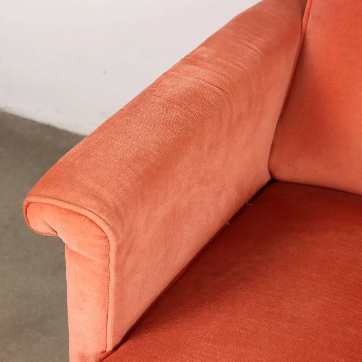 Vintage armchair from the 1960s-70s in metal and velvet, Italy.