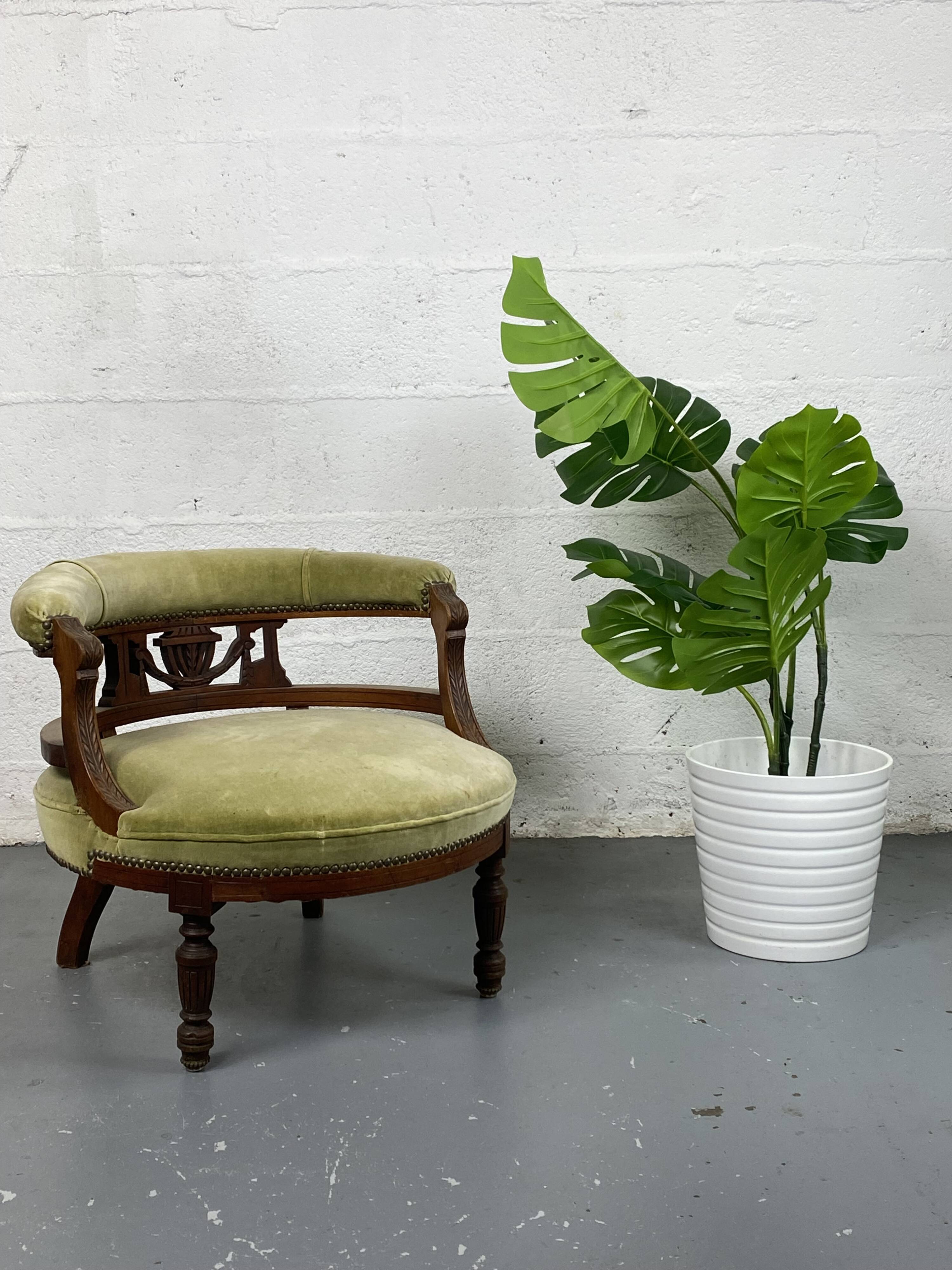 Fauteuil empire velours vert ancien