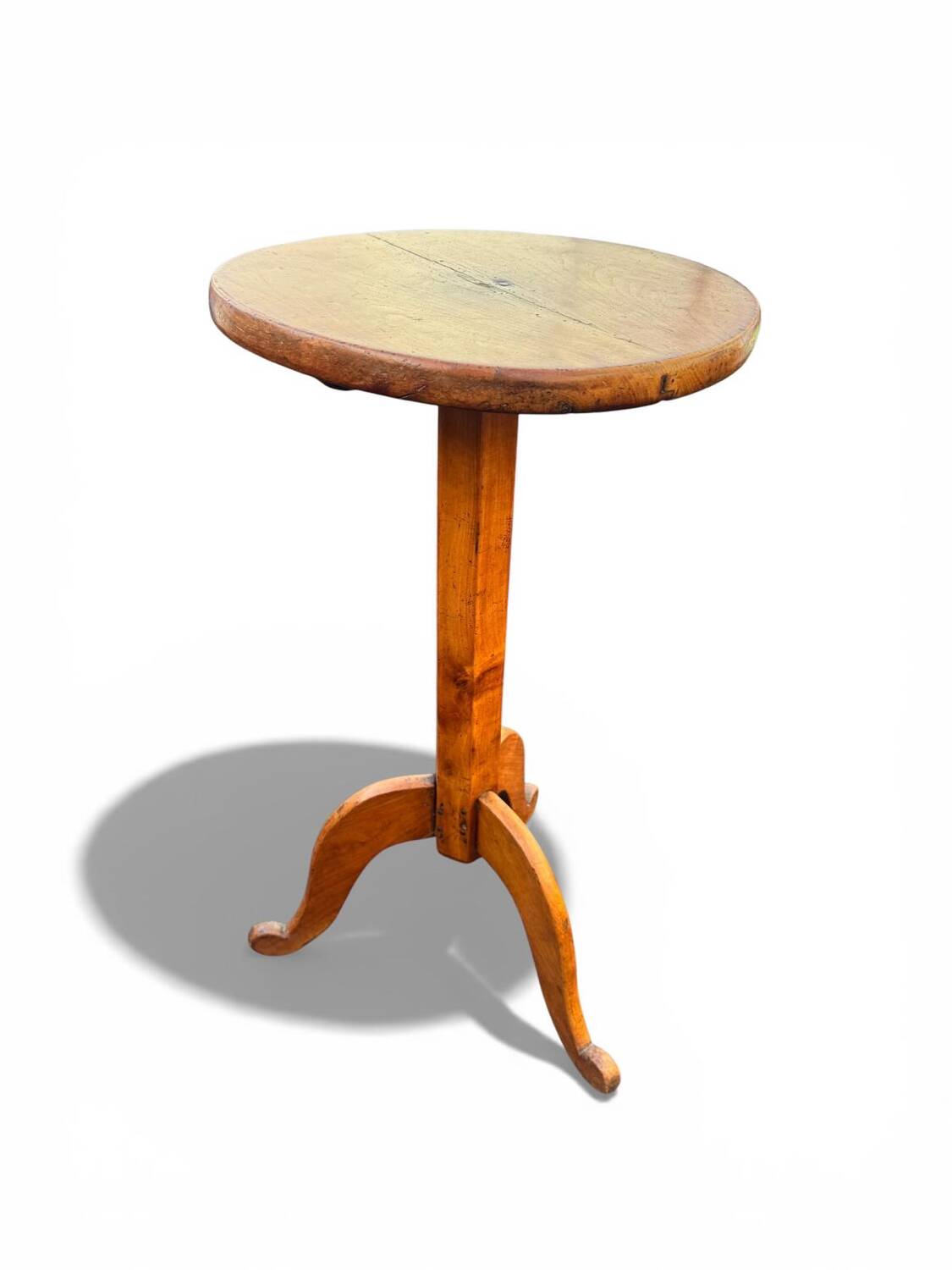 19th-century gueridon. Small walnut side table.