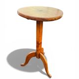 19th-century gueridon. Small walnut side table.
