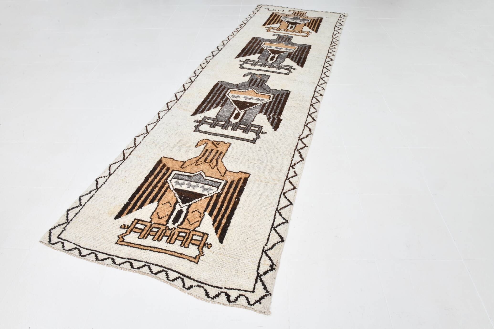 Eagle Pattern Persian Runner Rug, 110x369Cm