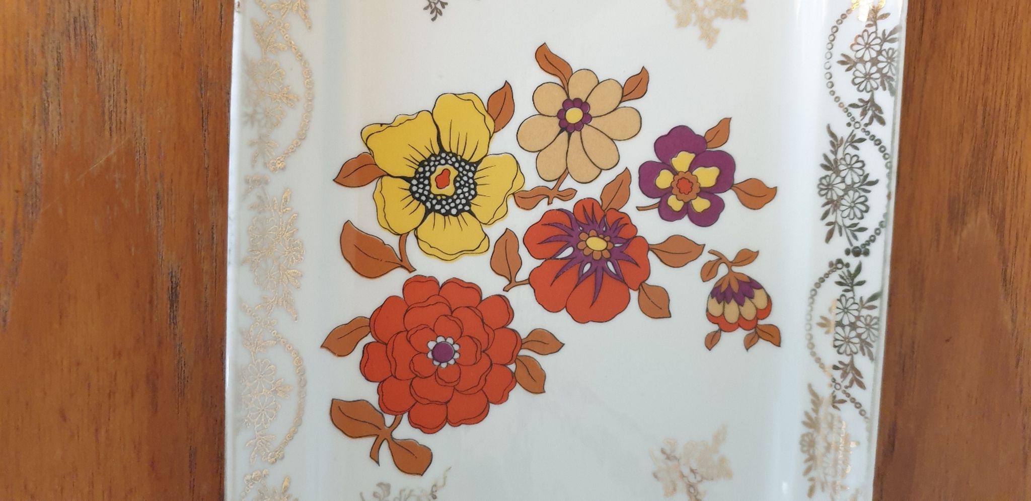 Cake dish