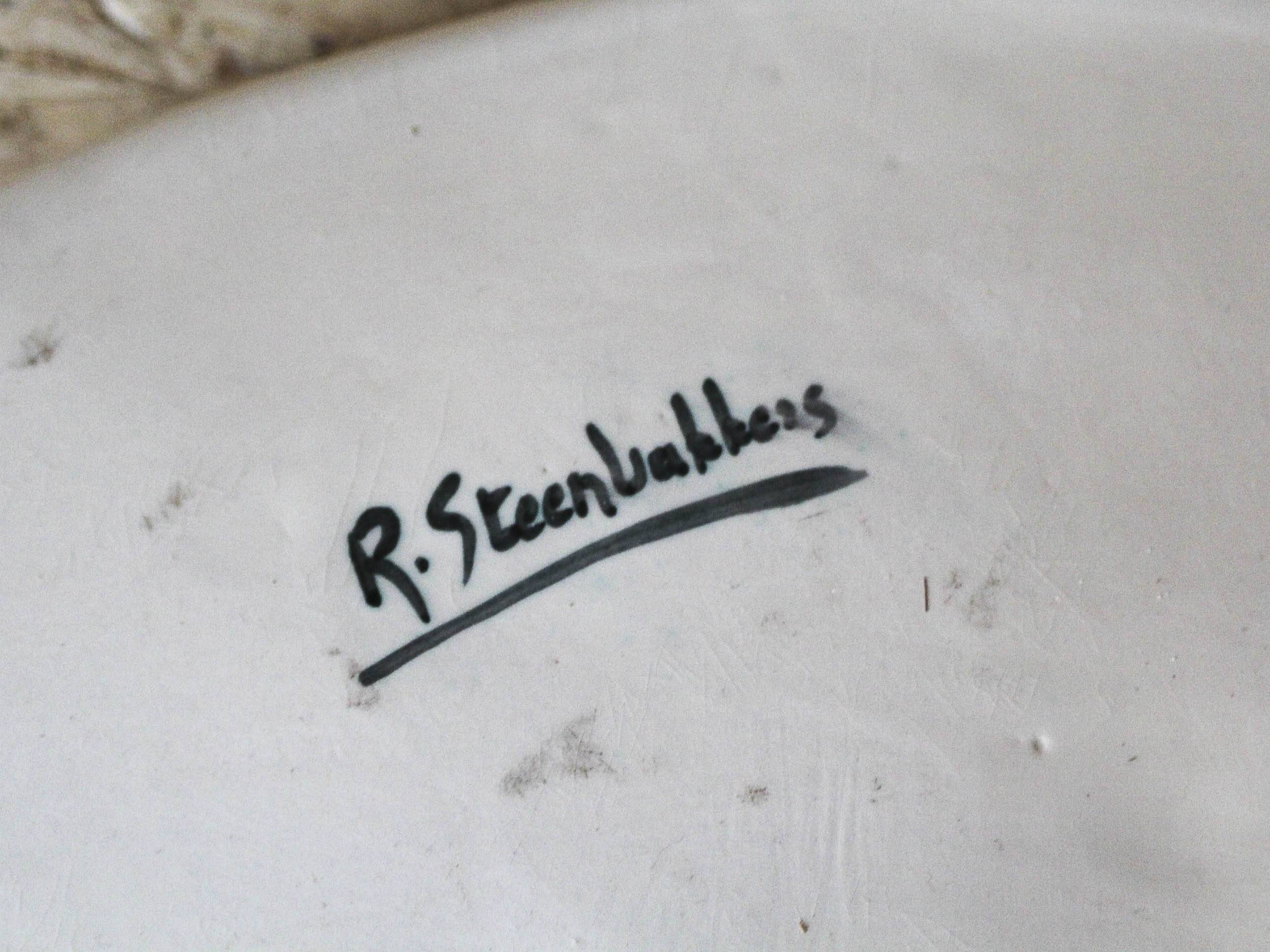 Ceramic dish with bird decoration Reine Steenbakkers