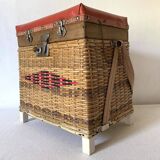 Low fishing box stool in rattan and skai