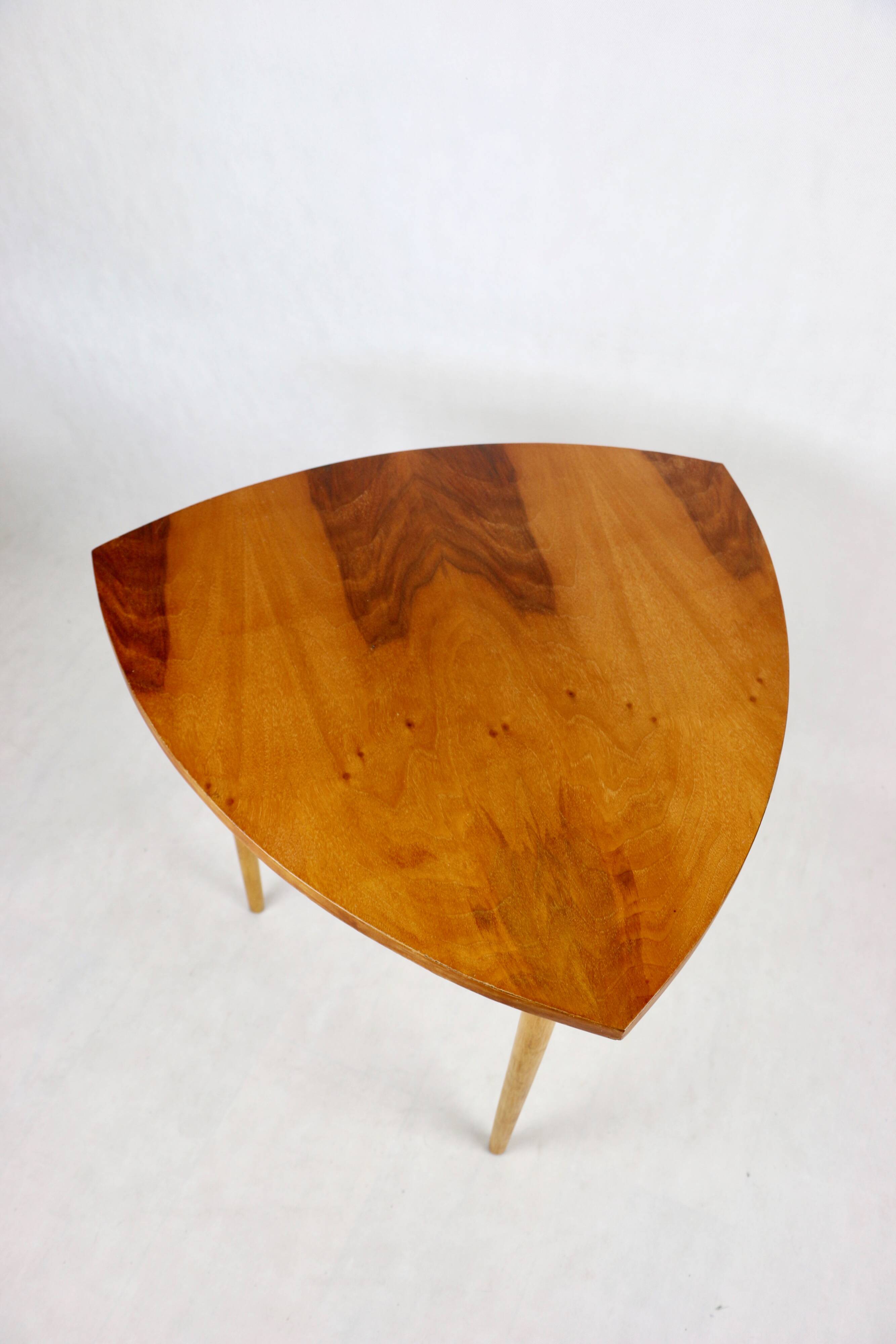 Polish leaf-shaped coffee table console from the 70s