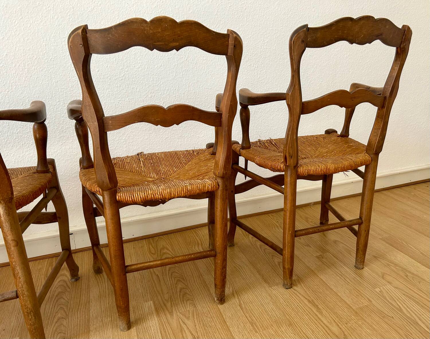 Set of 4 Louis XV style oak straw chairs/armchairs