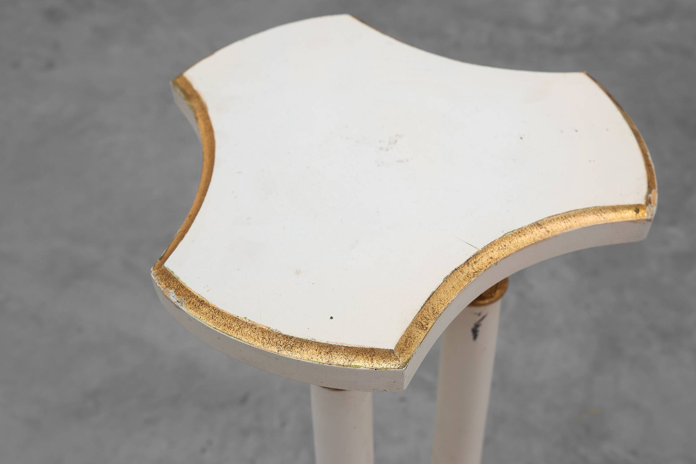 Console française de style Louis XV en bois du XXe siècle