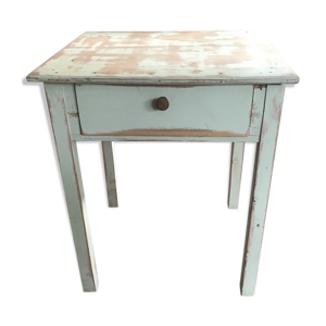table carrée avec tiroir