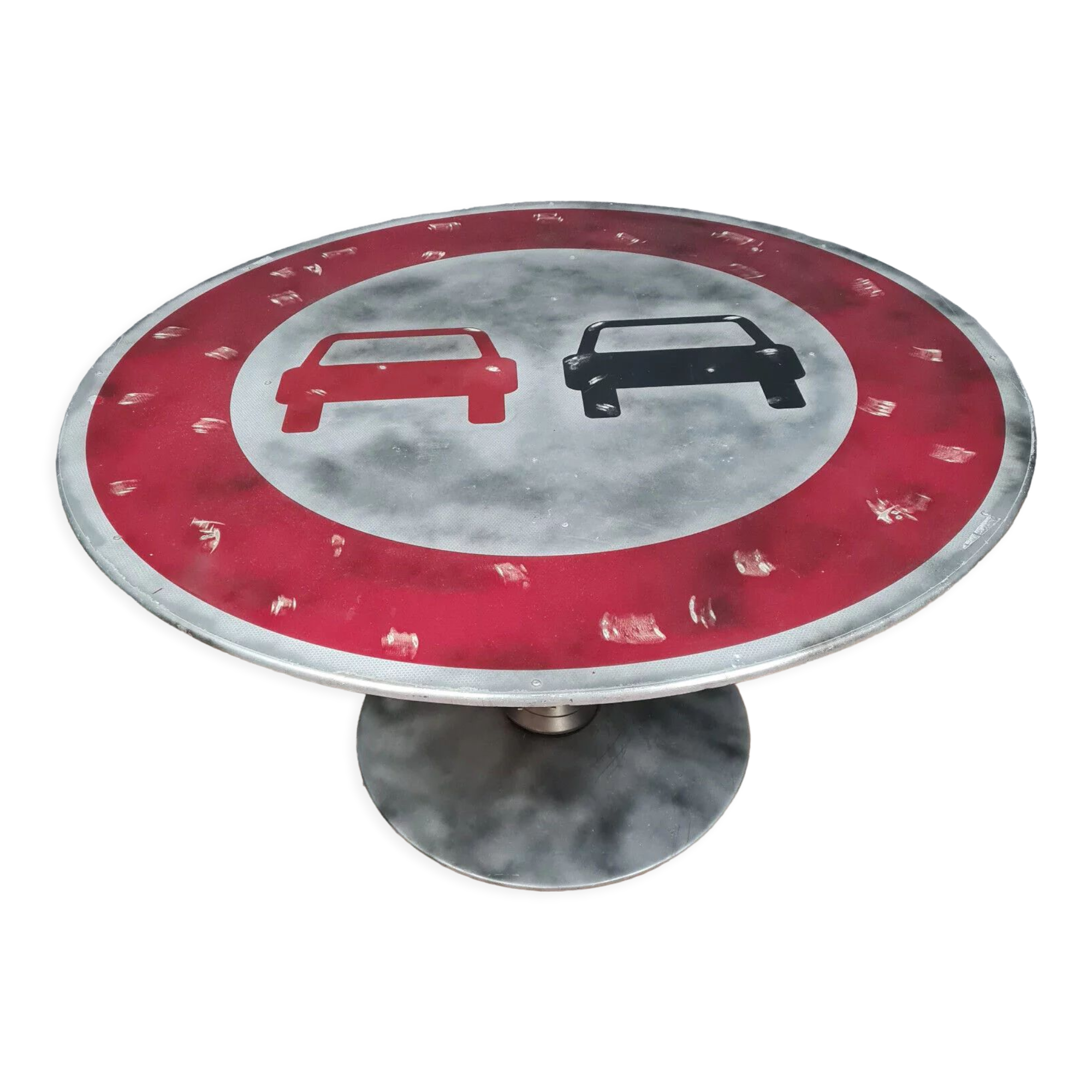 Industrial table made with an XXL road sign