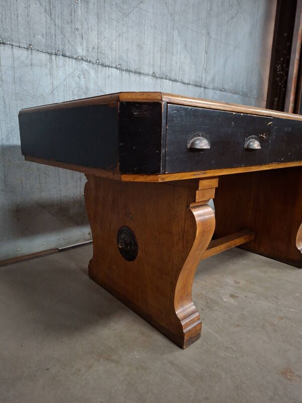 Table vitrine / table de présentation / comptoir avec tiroirs