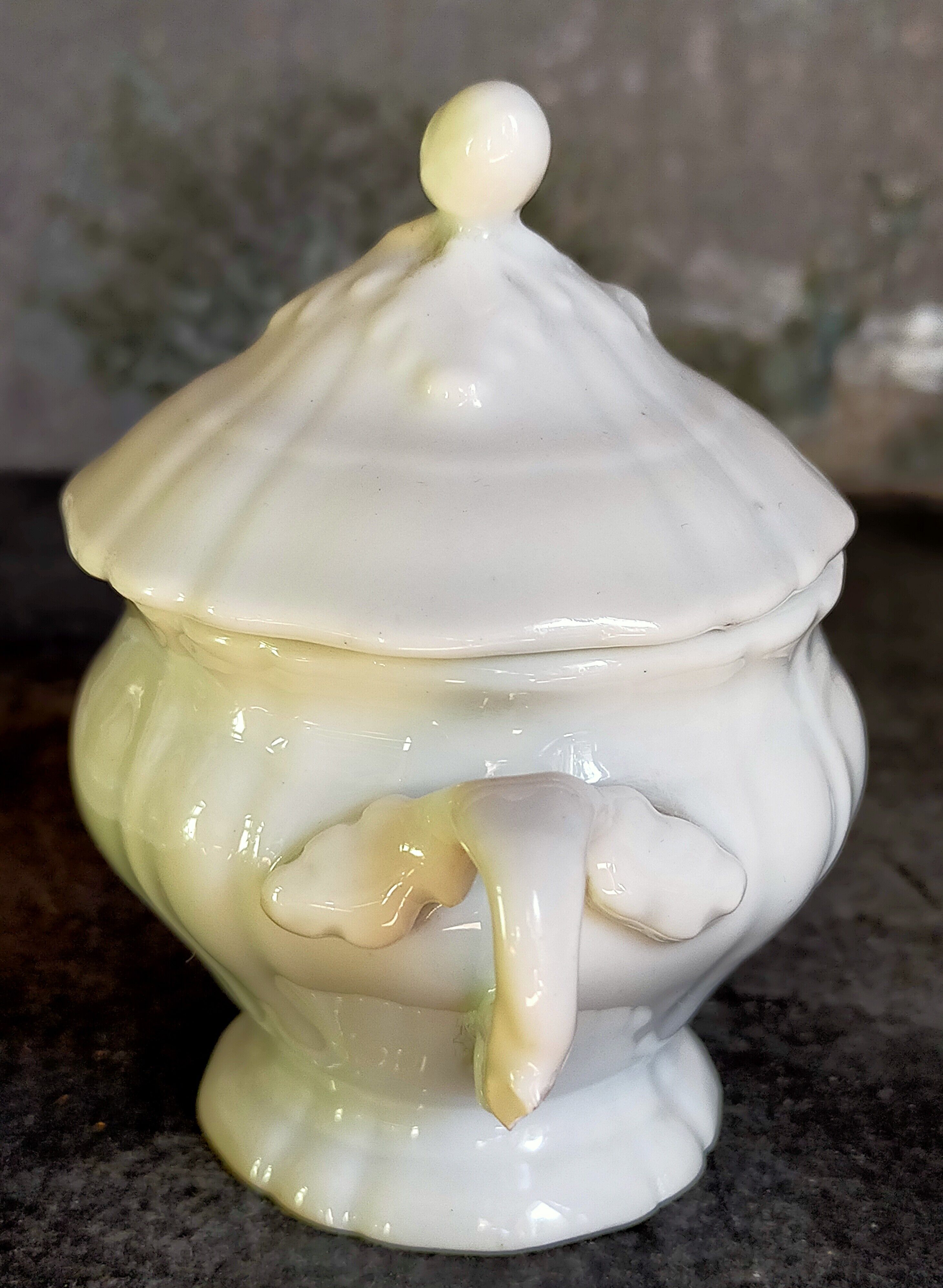 Set of seven covered pots and tray old white slurry nineteenth